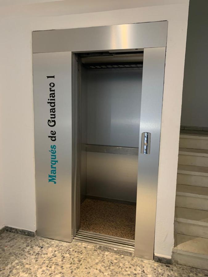 Marques De Guadiaro 1 Apartamentos มาลากา ภายนอก รูปภาพ