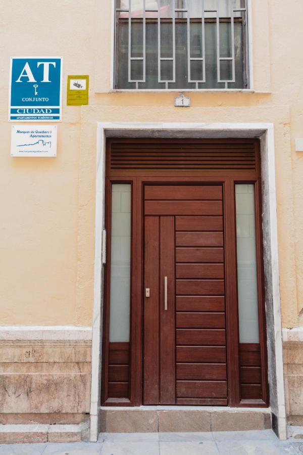 Marques De Guadiaro 1 Apartamentos มาลากา ภายนอก รูปภาพ