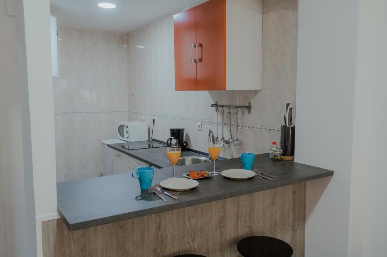 Marques De Guadiaro 1 Apartamentos มาลากา ภายนอก รูปภาพ