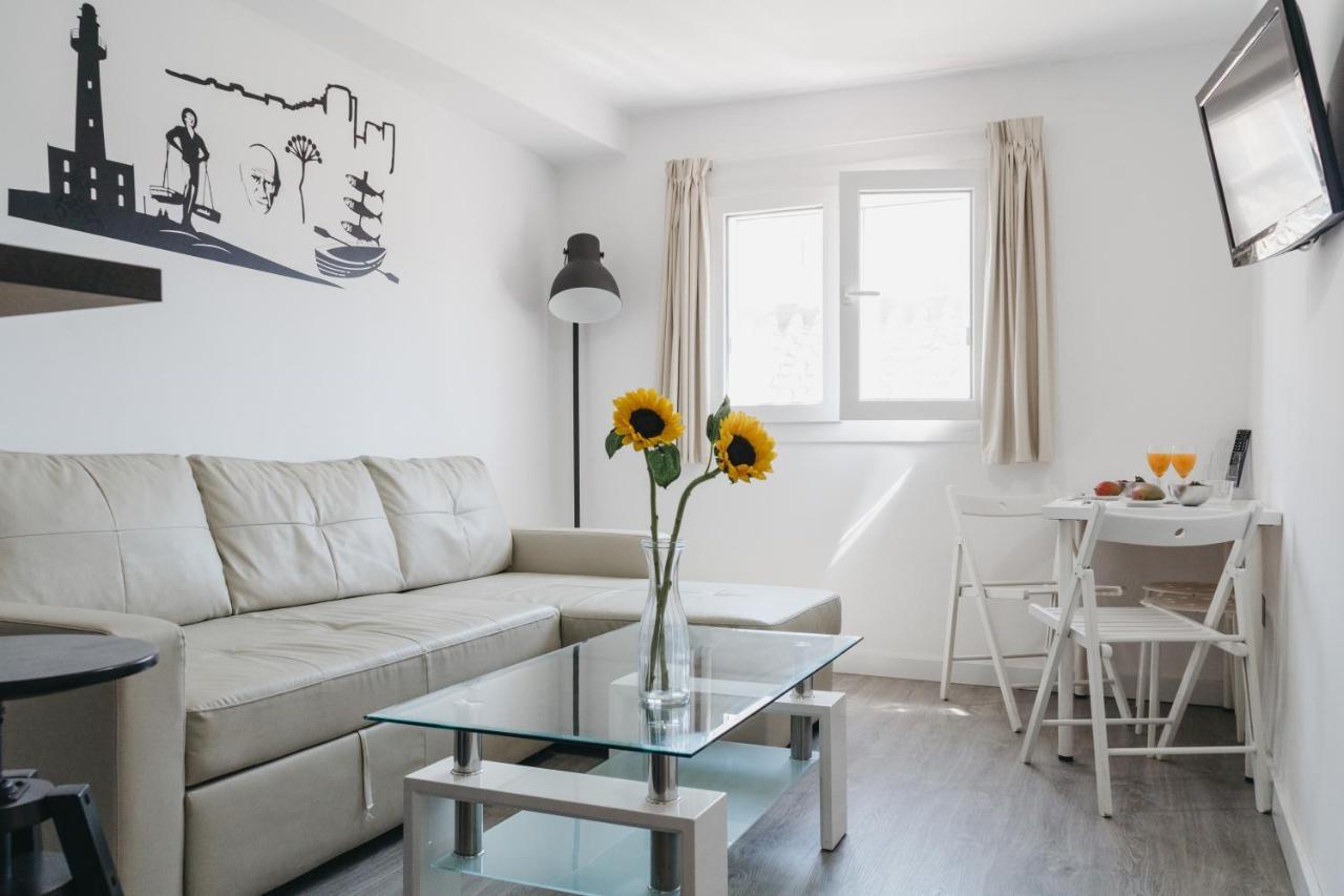 Marques De Guadiaro 1 Apartamentos มาลากา ภายนอก รูปภาพ