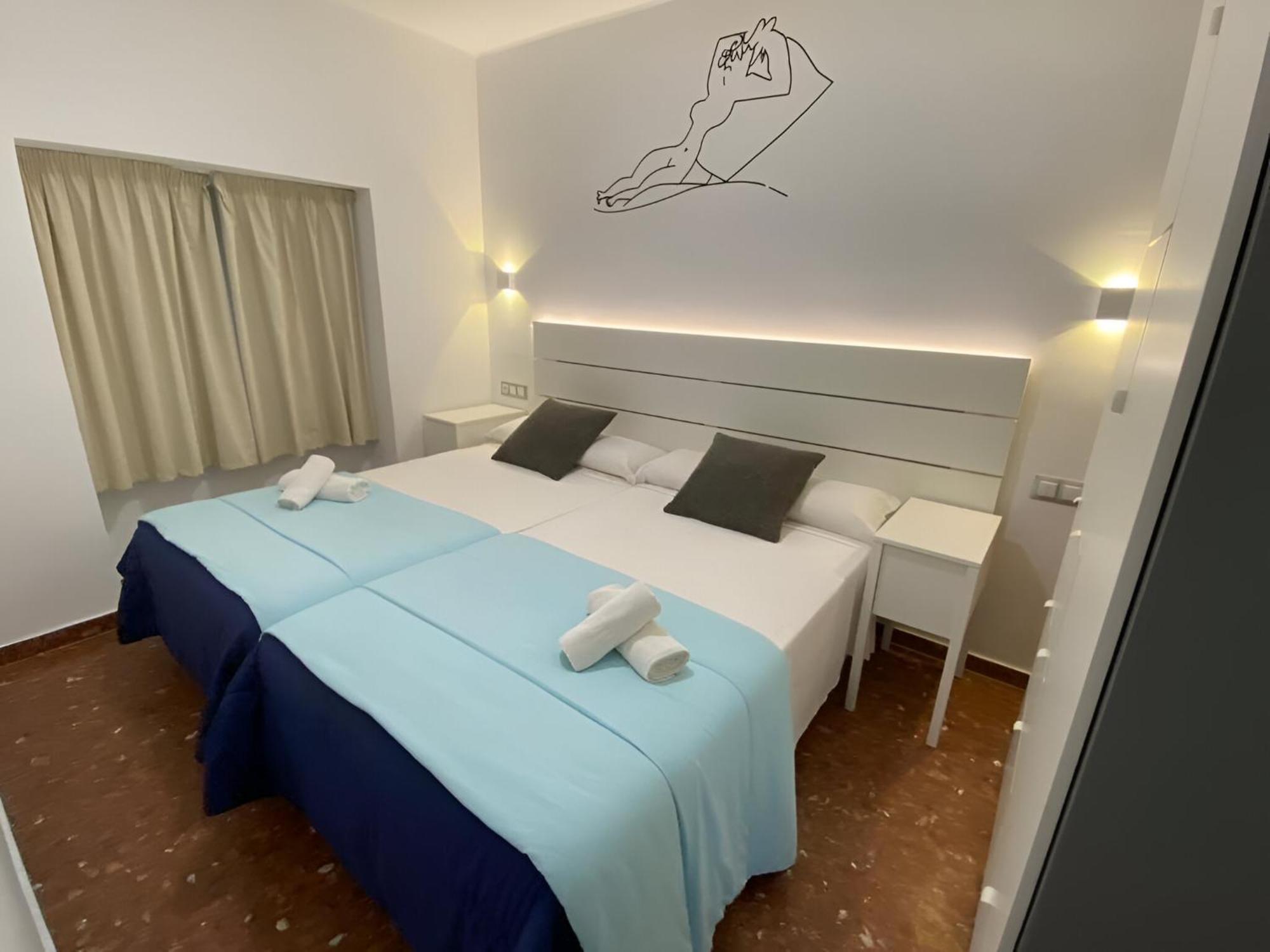 Marques De Guadiaro 1 Apartamentos มาลากา ภายนอก รูปภาพ