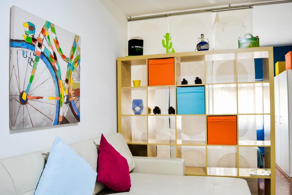 Marques De Guadiaro 1 Apartamentos มาลากา ภายนอก รูปภาพ