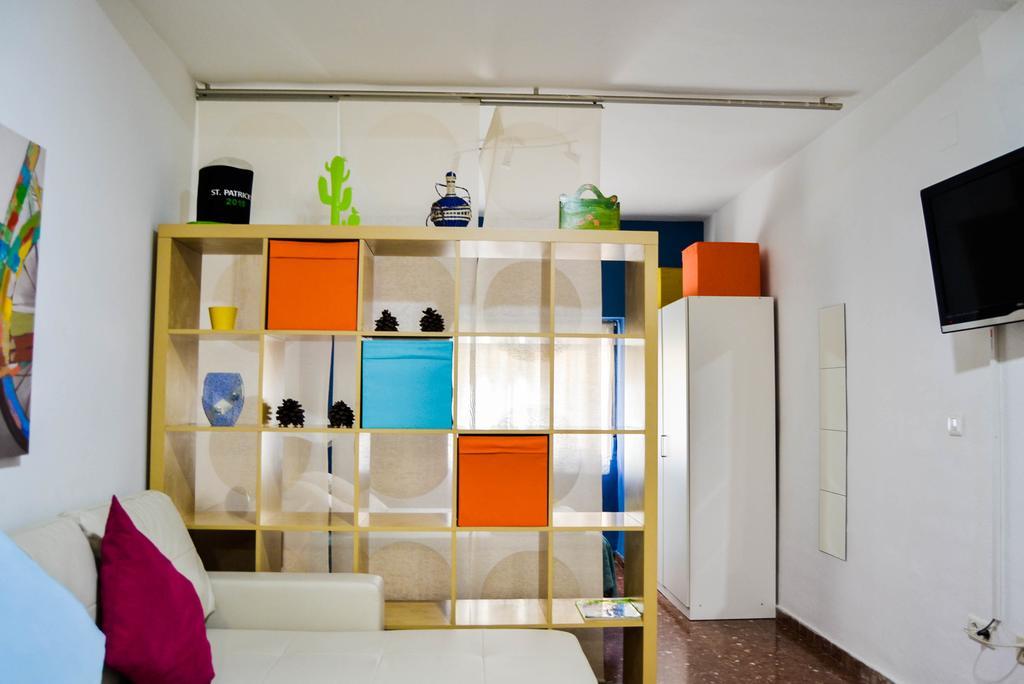 Marques De Guadiaro 1 Apartamentos มาลากา ภายนอก รูปภาพ