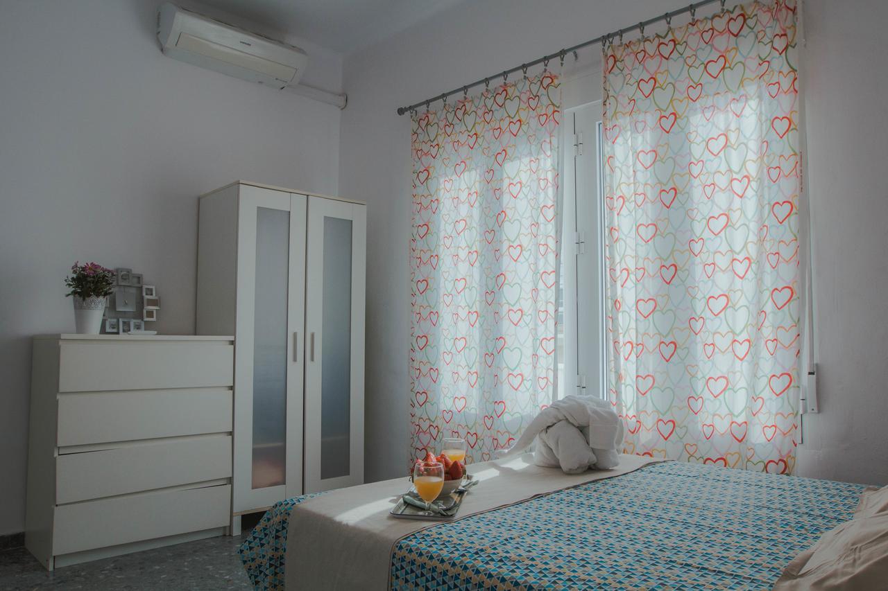 Marques De Guadiaro 1 Apartamentos มาลากา ภายนอก รูปภาพ