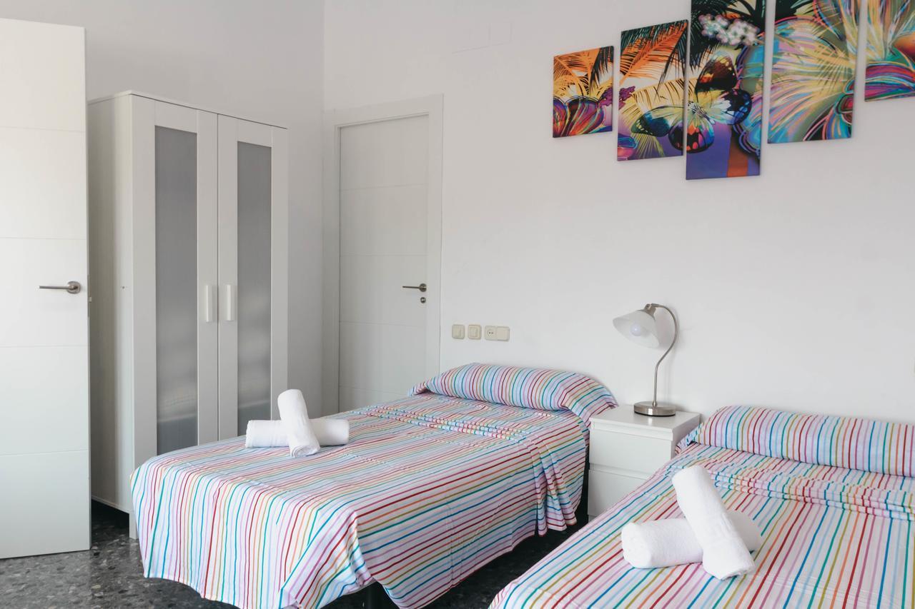 Marques De Guadiaro 1 Apartamentos มาลากา ภายนอก รูปภาพ